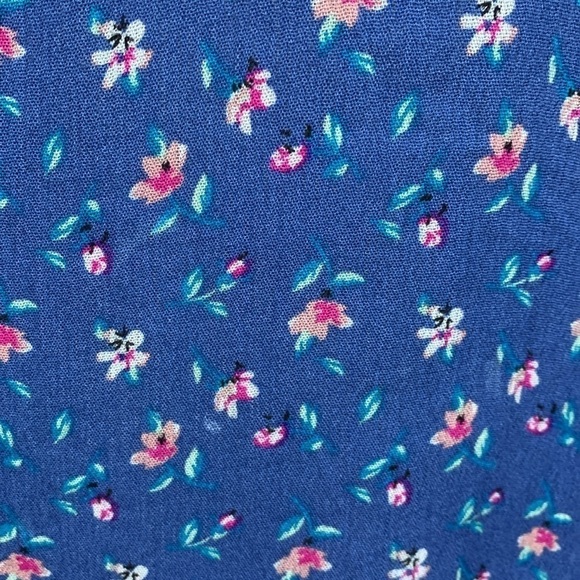 Southern Stitch blue floral print ruffle sleeve and hem dress, Medium - Picture 6 of 7